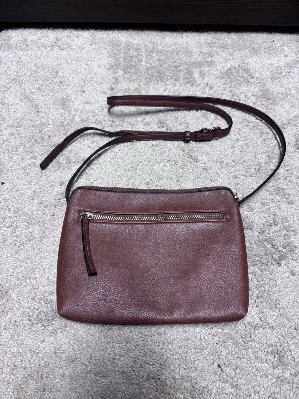 Classic Brown Leather Crossbody Bag - Minimalist Everyday Carry